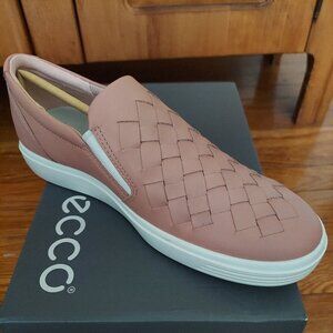NIB Ecco Classic Woven Leather Slip On Sneakers in Tuscany Pink 7-7.5M US 38 EU